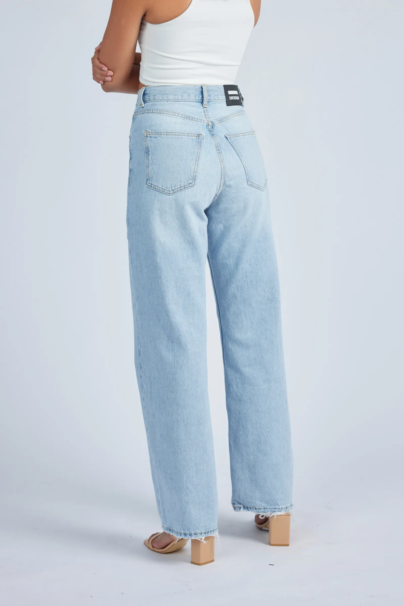 Echo Straight Jeans - Superlight Blue Jay