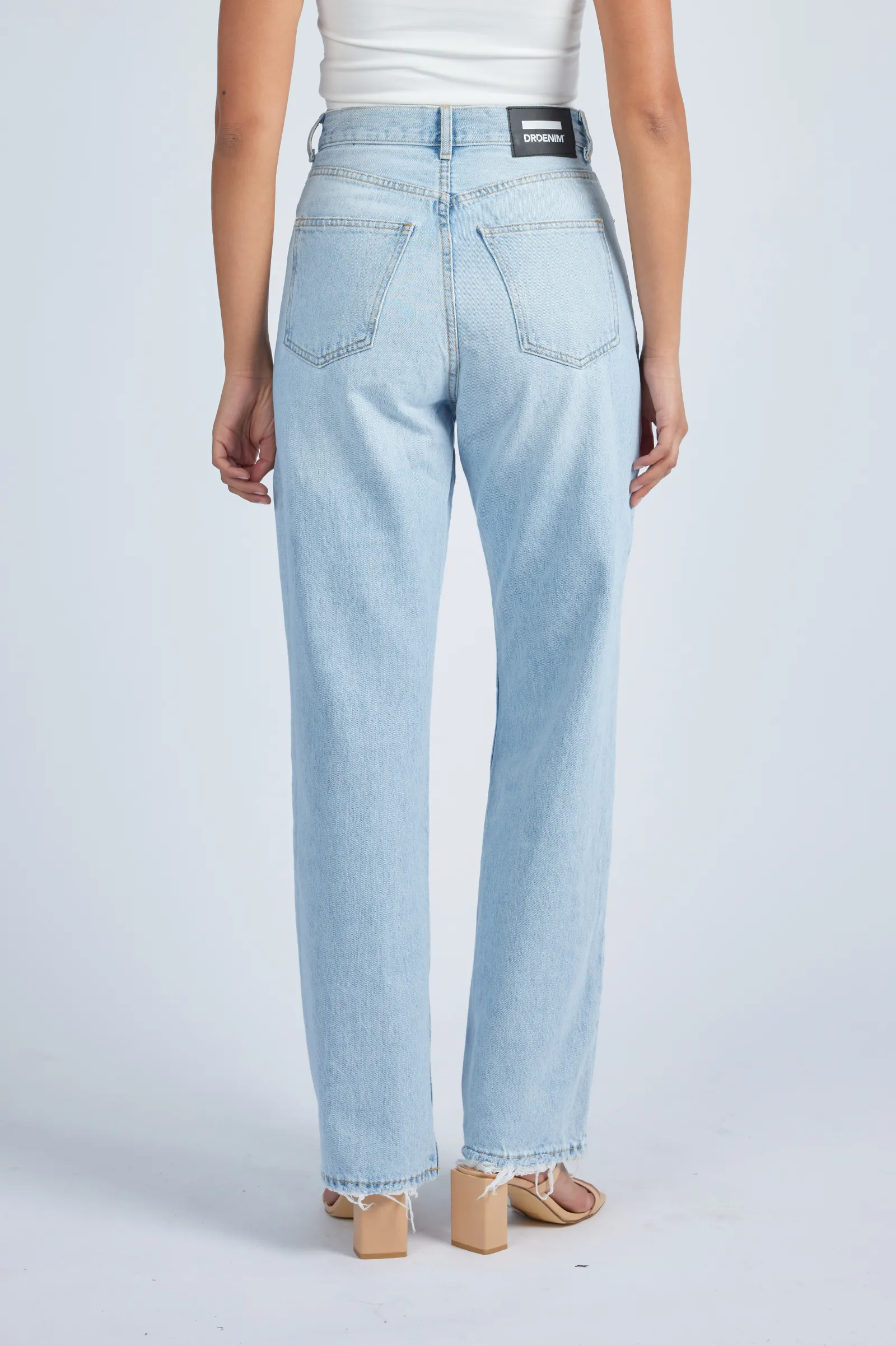 Echo Straight Jeans - Superlight Blue Jay