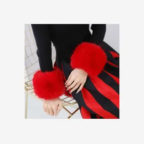 FAUX FUR CUFFS IN RED