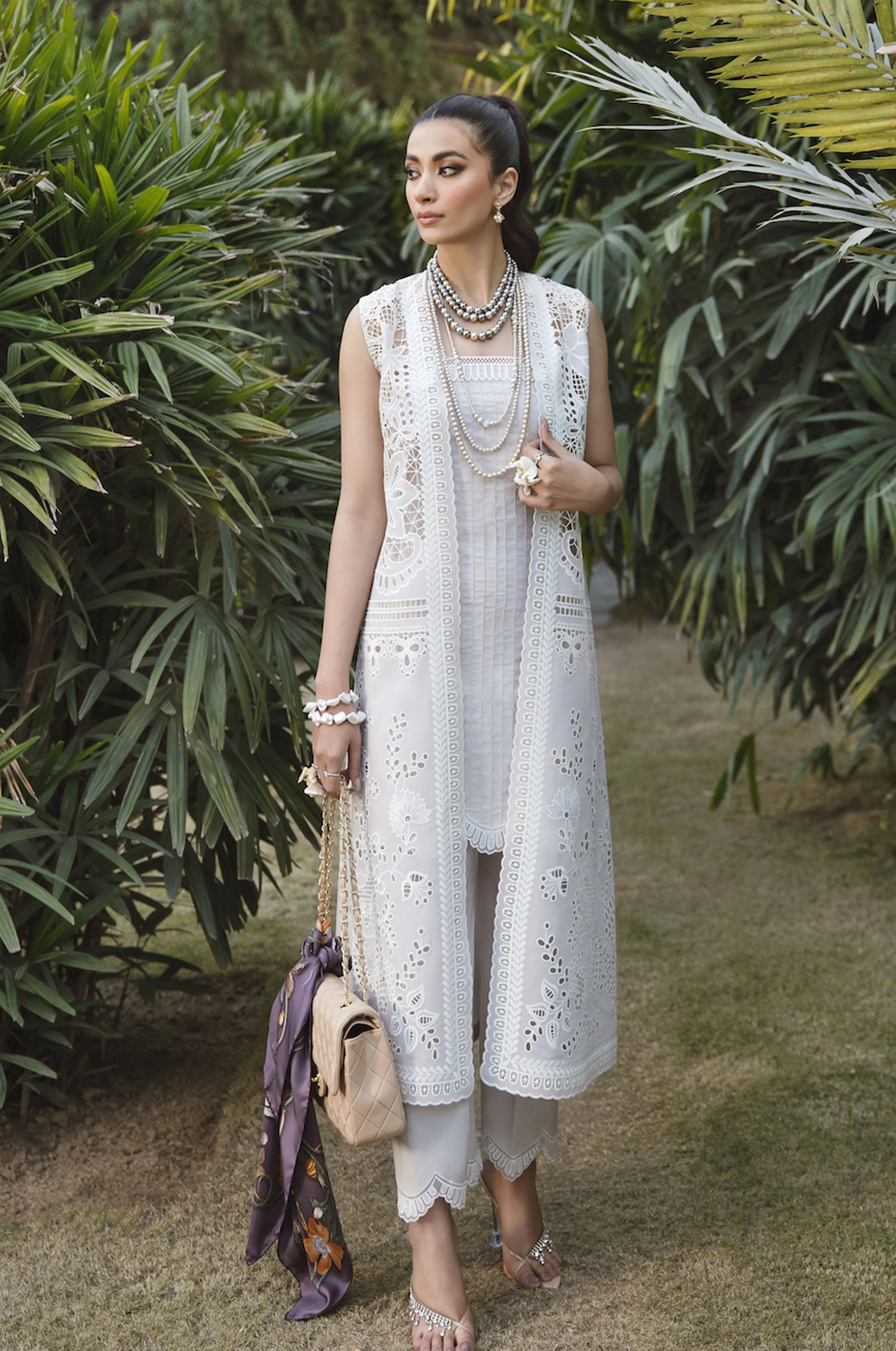 Sable Vogue Luxury Lawn Collection – ADA