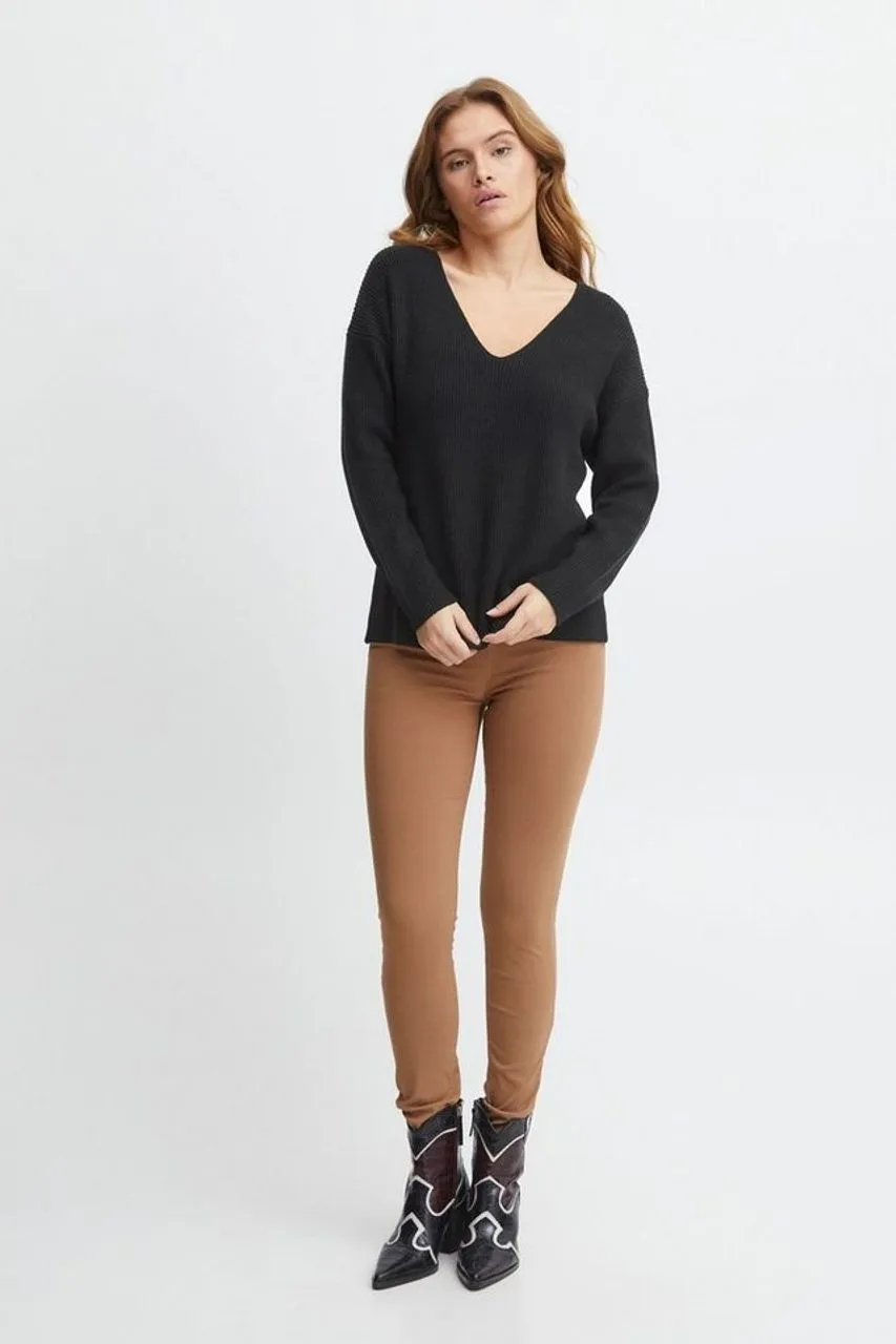 The Milo V-Neck Sweater - Black