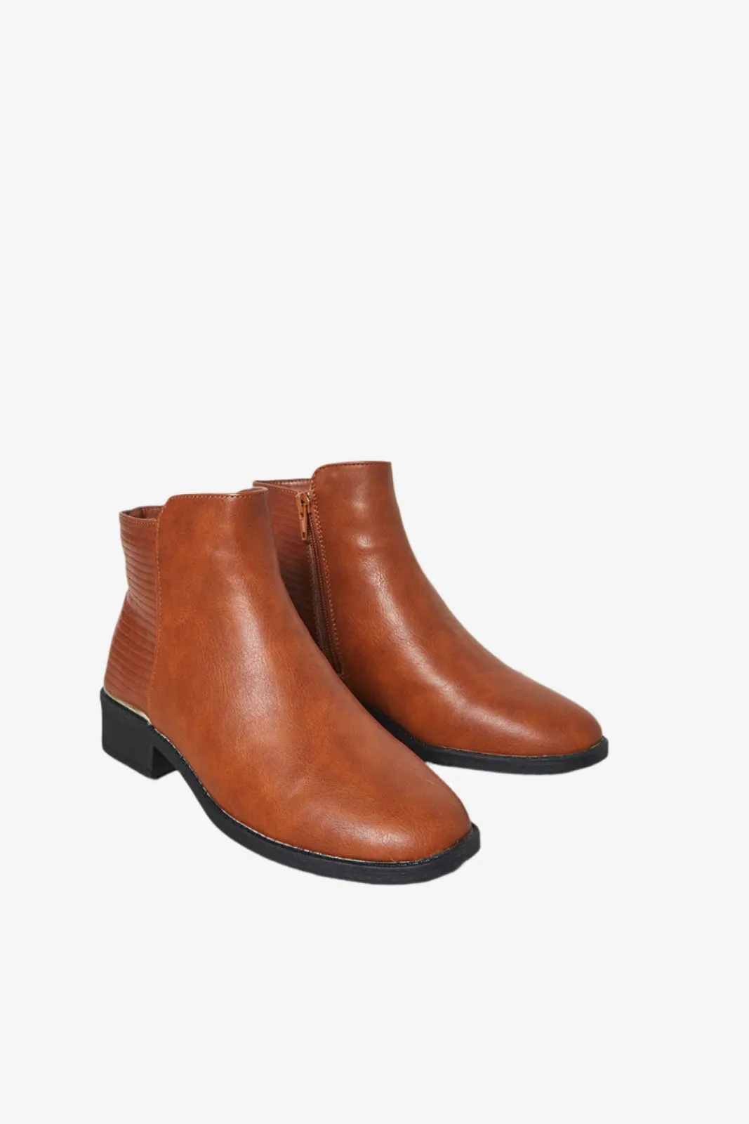 Women Tan Chelsea Boot